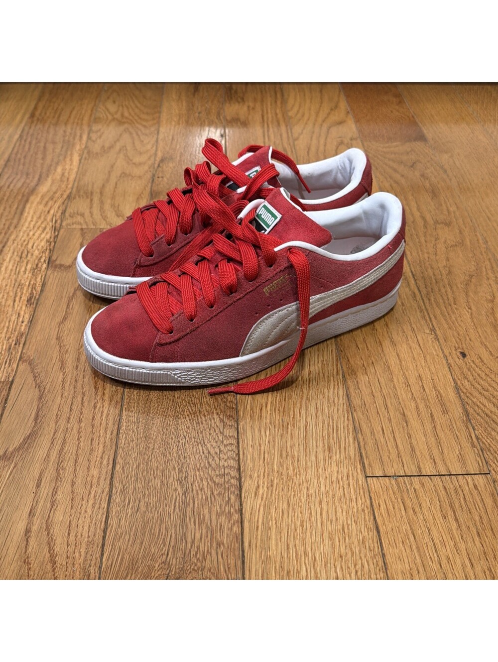 Size 6.5C Puma Suede Classic XXI 21 Low Top Red White (child )
